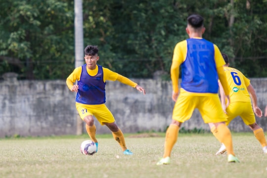 Ước mơ giản dị của tiền vệ trẻ SLNA