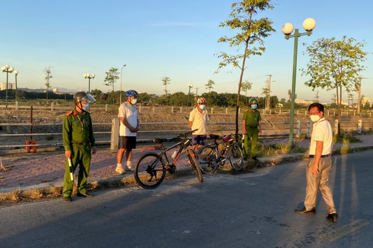 TP. Vinh xử phạt hàng loạt trường hợp vi phạm Chỉ thị 16 