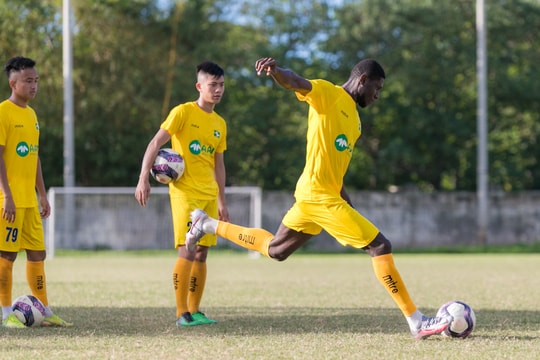 Lãnh đạo CLB SLNA chia sẻ xung quanh vấn đề dừng giải đấu V.League 2021