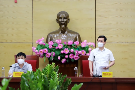 Chủ tịch UBND tỉnh yêu cầu người dân TP.Vinh không ra đường, 'ai ở đâu ở yên đó' từ 0h ngày 23/8