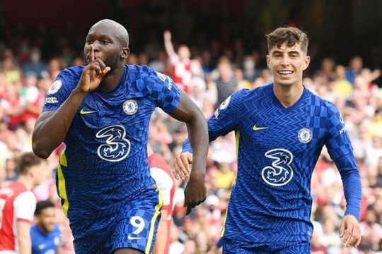 HAGL chia tay 1 trong 3 trung vệ hay nhất mùa giải; Lukaku tỏa sáng giúp Chelsea đánh bại Arsenal