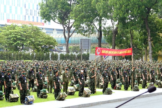 Quân đội từ nhân dân mà ra, vì nhân dân phục vụ