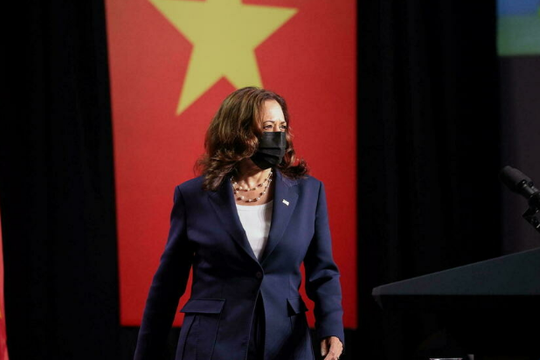 Phó Tổng thống Mỹ Kamala Harris dự lễ bàn giao vaccine tại Việt Nam