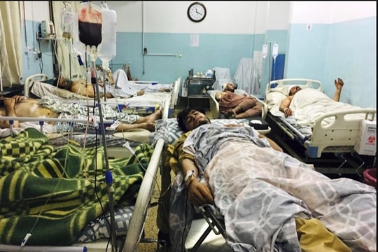 Tấn công đẫm máu ở Kabul, nhóm IS nhận trách nhiệm