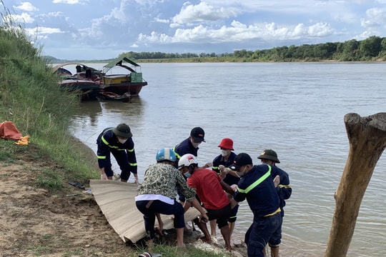 Tìm thấy thi thể người phụ nữ nhảy Cầu Dùng (Thanh Chương)