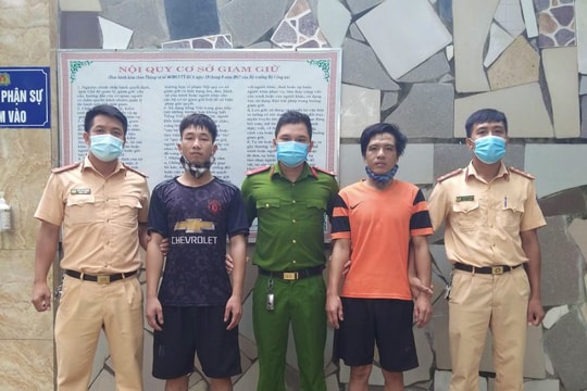 Liên tiếp phát hiện, bắt giữ 2 đối tượng 'thông chốt' để mua ma túy