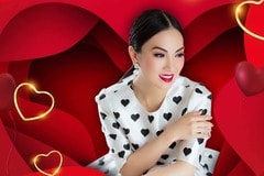 Ca sĩ tỷ phú Hà Phương ủng hộ Sài Gòn hơn 100 tấn lương thực