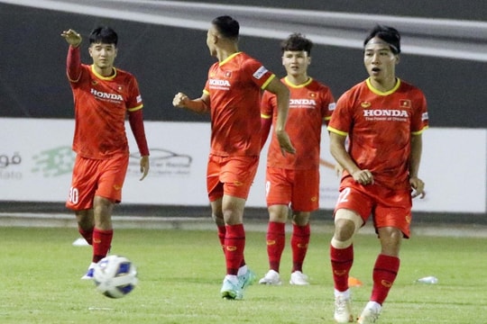 Trường năng khiếu bóng đá Đồng Tháp ghi nhận 29 ca mắc Covid-19; HLV Park 'tung hỏa mù'