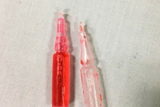 Nghệ An: Hai bé ăn nhầm kẹo tẩm thuốc diệt chuột, chị tử vong, em nguy kịch