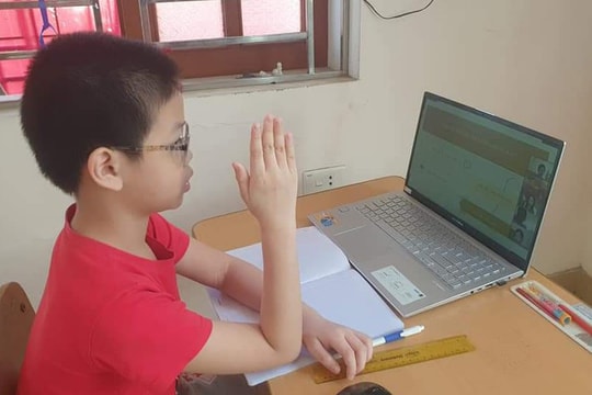 Nghệ An tháo gỡ khó khăn trong việc dạy học trực tuyến 