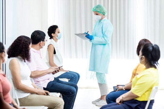 Doanh nghiệp mua kit test Covid-19 cho nhân viên, cần lưu ý gì?