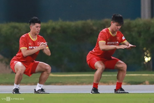 Trần Đình Trọng chấn thương