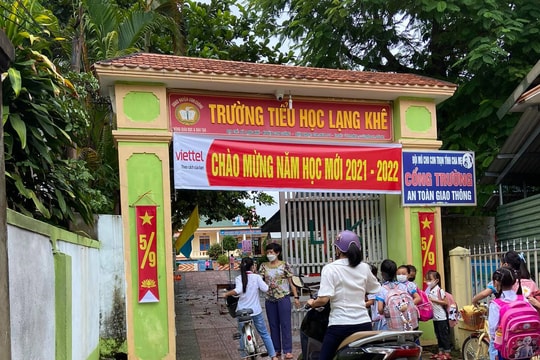 Nhiều trường ở Nghệ An vẫn được đón học sinh đến lớp học tập