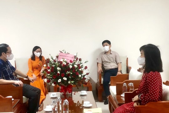 Đoàn ĐBQH tỉnh làm việc với Đài PT-TH Nghệ An về công tác tuyên truyền kỳ họp thứ 2