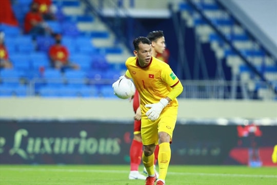 Việt Nam - Australia: Bùi Tấn Trường hay Đặng Văn Lâm?