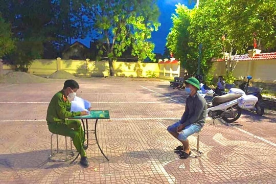 Thêm một xã ở Nghệ An treo thưởng 1 triệu đồng cho người phát giác vi phạm phòng chống dịch