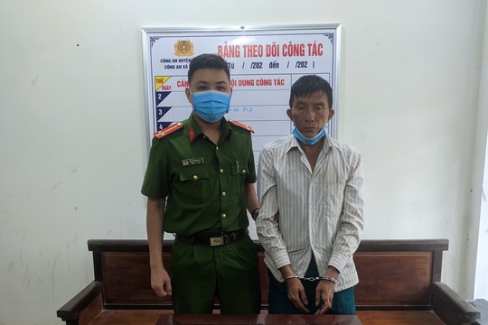 Bắt đối tượng tàng trữ súng hơi thể thao và bán ma túy