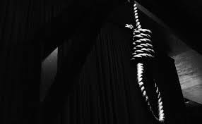 Cán bộ trung tâm y tế được phát hiện tự vẫn trong tư thế treo cổ ở phòng làm việc