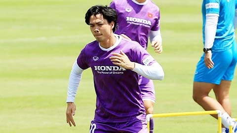 Công Phượng lại ghi bàn cho ĐT Việt Nam; Thái Lan muốn Kiatisuk ngồi 'ghế nóng' chiến AFF Cup