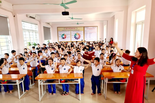 Học sinh bậc phổ thông của thành phố Vinh sẽ trở lại trường từ thứ Hai (27/9)