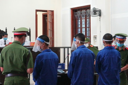 Ba thanh niên 2K liều lĩnh vận chuyển cả yến 'hàng trắng'