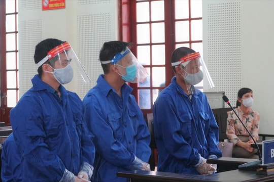 Đường dây sản xuất thuốc ho giả liên tỉnh lập thị trường tiêu thụ tại Nghệ An