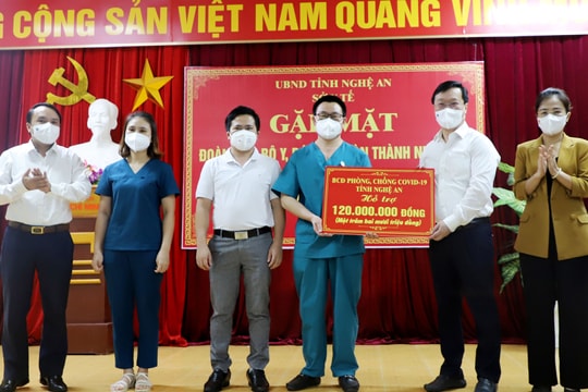 Video: Lãnh đạo tỉnh gặp mặt, cảm ơn đoàn cán bộ y, bác sĩ tăng viện từ TP Hồ Chí Minh trở về