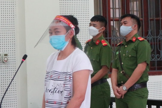 ‘Nữ quái’ với tuyệt chiêu giấu ma túy trong áo ngực