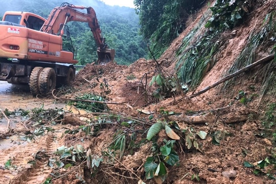 Nghệ An tập trung khắc phục sạt lở núi 