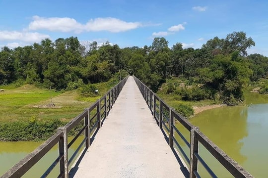 Phát hiện thi thể nam sinh lớp 9 nổi trên sông Gang ở Thanh Chương