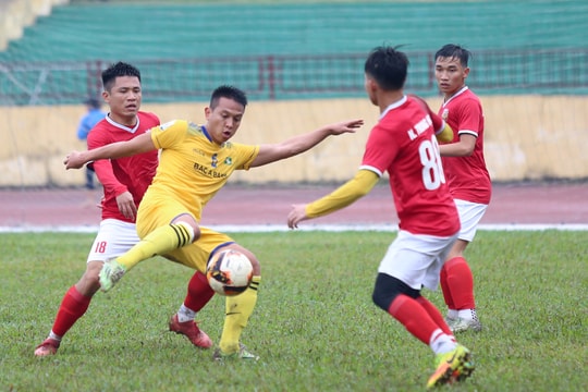 Nhiều khả năng hậu vệ Đình Hoàng rời SHB Đà Nẵng