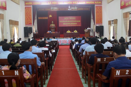 Đoàn đại biểu Quốc hội tỉnh Nghệ An tiếp xúc cử tri huyện Con Cuông, Anh Sơn