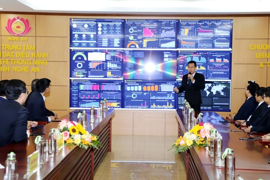 Nghệ An: Sớm hoàn thiện hoạt động của Trung tâm điều hành thông minh