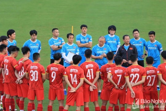 Đội tuyển Trung Quốc - Đội tuyển Việt Nam: Níu chân nhau tại UAE