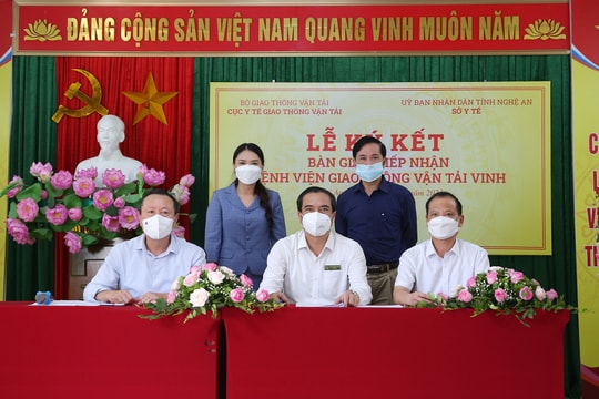 Bệnh viện Đa khoa TP. Vinh tiếp nhận quản lý toàn diện Bệnh viện Giao thông vận tải Vinh từ 8/10