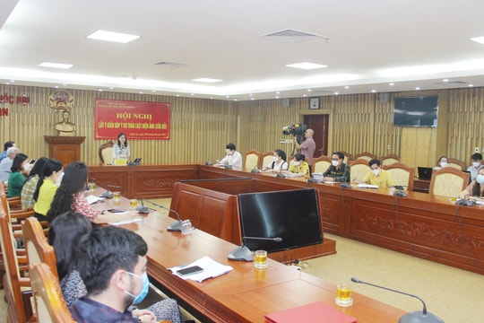 Đoàn đại biểu Quốc hội tỉnh lấy ý kiến góp ý Dự thảo Luật Điện ảnh (sửa đổi)