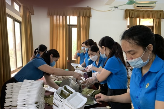 Liên đoàn Lao động Nghệ An hỗ trợ khẩn cấp cho lao động hồi hương