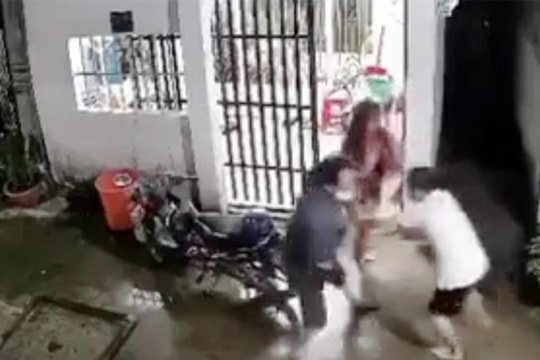 Hai vợ chồng bị chém tử vong nghi do mâu thuẫn tình cảm