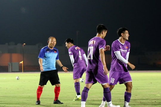 HLV Park Hang-seo nói gì khi bị chỉ trích 'bảo thủ'?