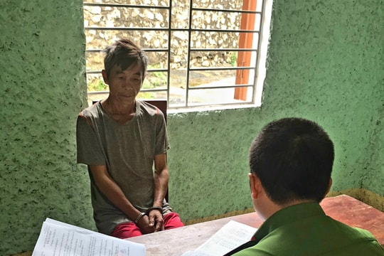 Mua cả 'hàng trắng' lẫn 'hàng đá' để dùng dần