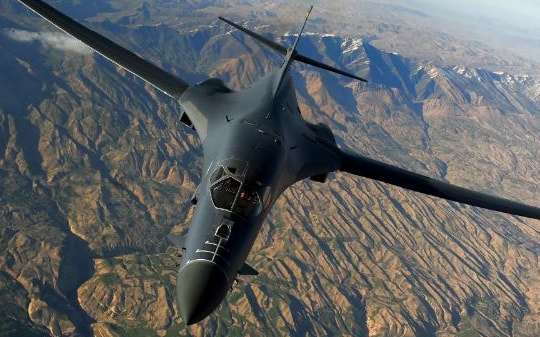 Máy bay ném bom chiến lược Mỹ bay gần biên giới Nga