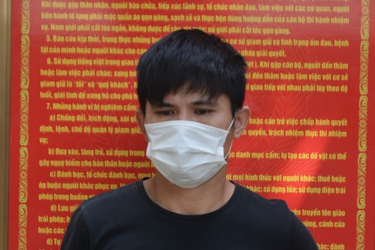  Bịt mặt vào quậy phá đánh chủ nhà, cướp tiệm đồng hồ