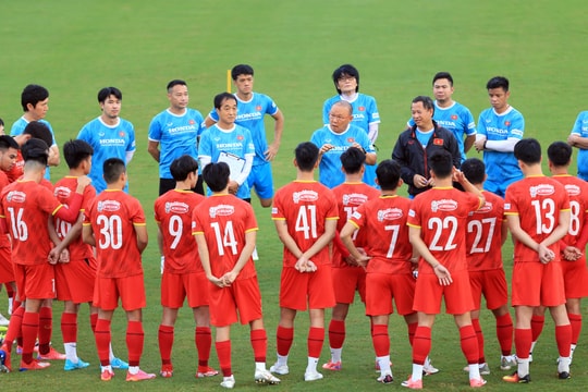 Thầy Park quay lại UAE cùng U23 Việt Nam hướng tới Vòng loại U23 châu Á 2022