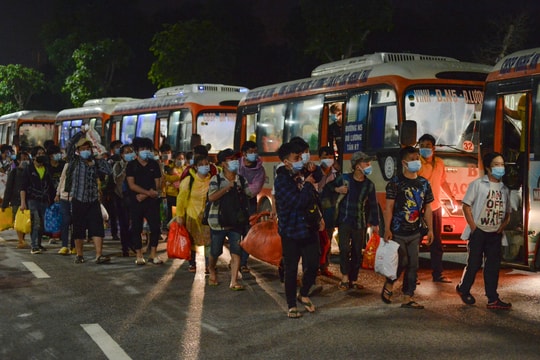 Nghệ An hướng dẫn thực hiện cách ly, xét nghiệm cho từng đối tượng về từ các tỉnh, thành 