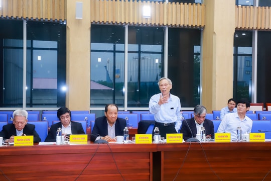 Lãnh đạo tỉnh Nghệ An làm việc với Tổ tư vấn kinh tế - xã hội tỉnh 