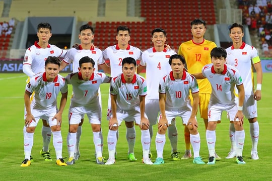 Có nên trách cứ hàng hậu vệ đội tuyển Việt Nam?