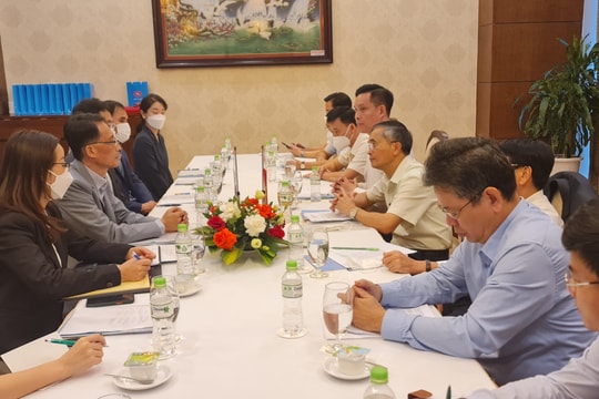 Đoàn công tác Đại sứ quán Hàn Quốc thăm, làm việc tại Nghệ An