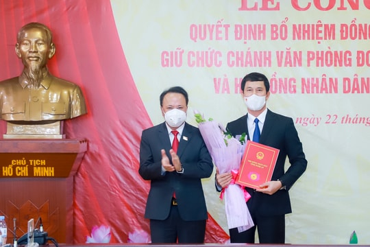 Công bố Quyết định bổ nhiệm Chánh Văn phòng Đoàn ĐBQH, HĐND Nghệ An