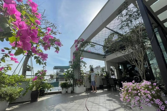 Cơ ngơi sang trọng bạc tỷ giữa phố của ca sĩ Trọng Tấn