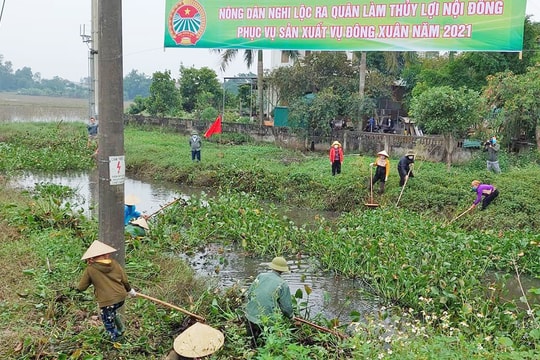 Nông dân Nghệ An rầm rộ ra quân làm giao thông, thủy lợi